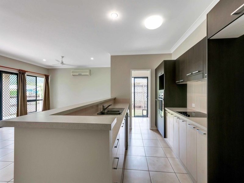 17 Boyce Street, Bentley Park QLD 4869