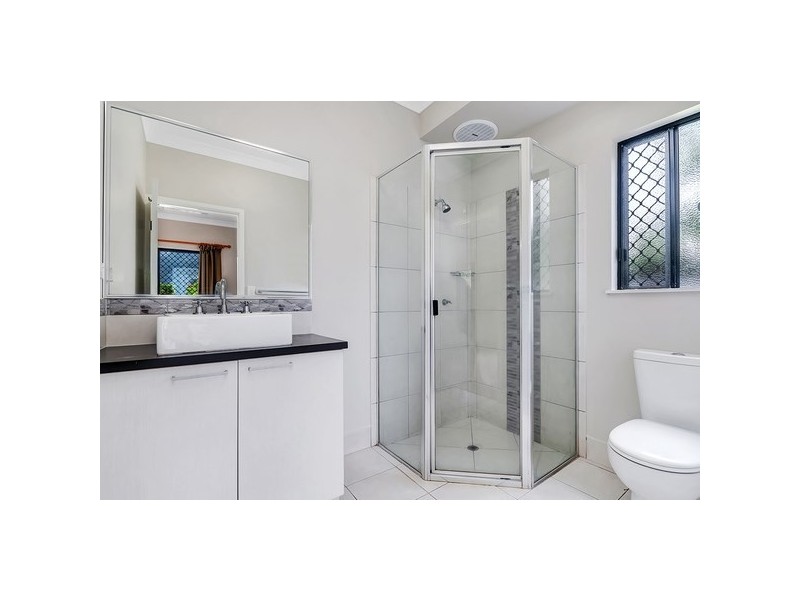 17 Boyce Street, Bentley Park QLD 4869