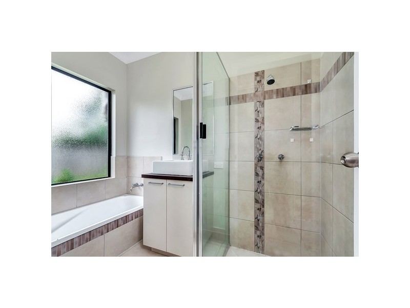 17 Boyce Street, Bentley Park QLD 4869