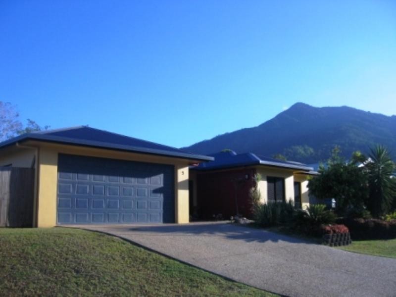 Bentley Park QLD 4869