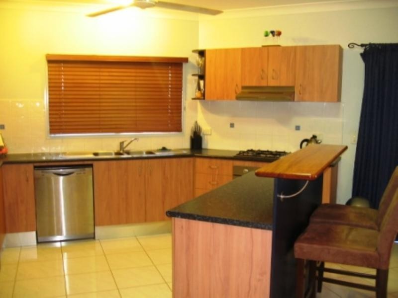 Bentley Park QLD 4869