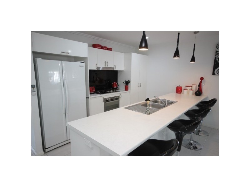 13 Shelbourne Street, Bentley Park QLD 4869