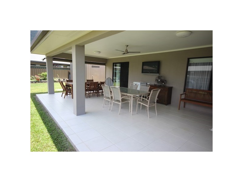 13 Shelbourne Street, Bentley Park QLD 4869