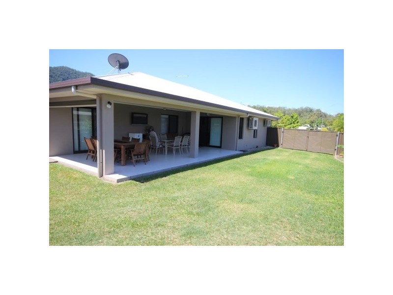 13 Shelbourne Street, Bentley Park QLD 4869