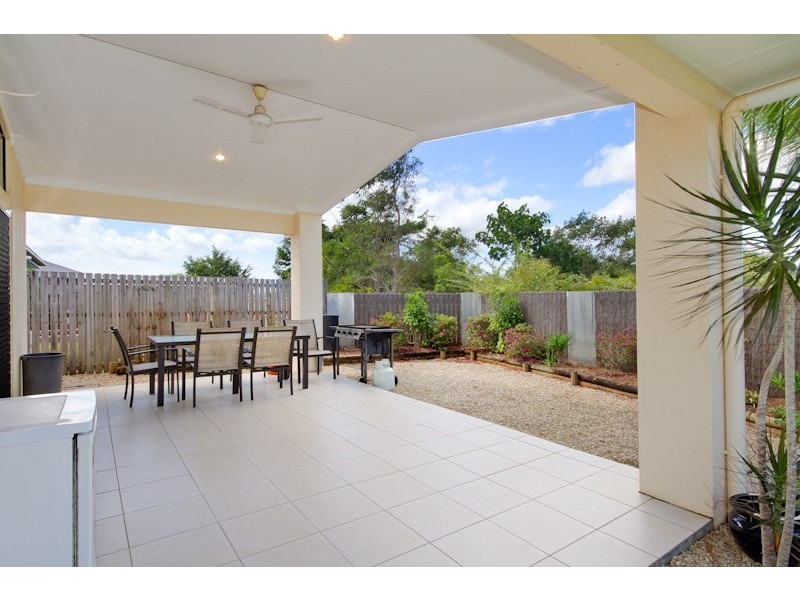 25 Fitzmaurice Drive, Bentley Park QLD 4869