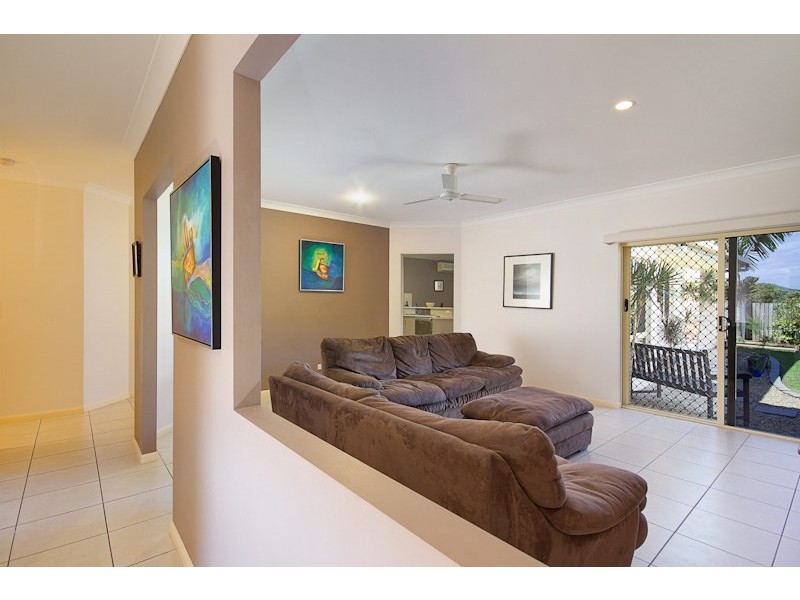 25 Fitzmaurice Drive, Bentley Park QLD 4869