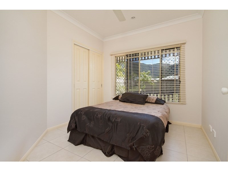 25 Fitzmaurice Drive, Bentley Park QLD 4869