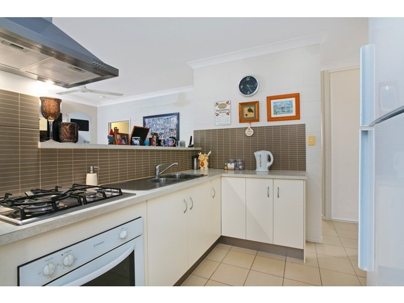 2 Townsend Close, Edmonton QLD 4869