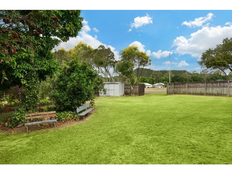 2 Townsend Close, Edmonton QLD 4869