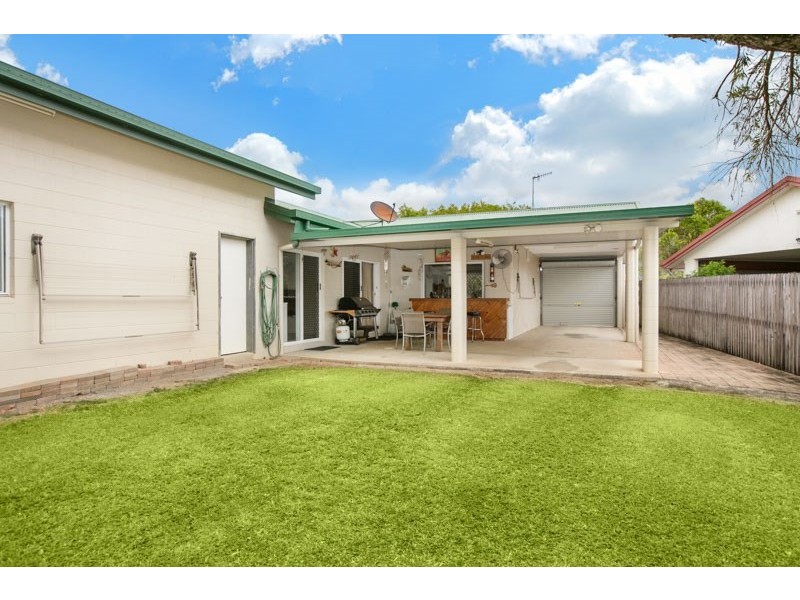 2 Townsend Close, Edmonton QLD 4869