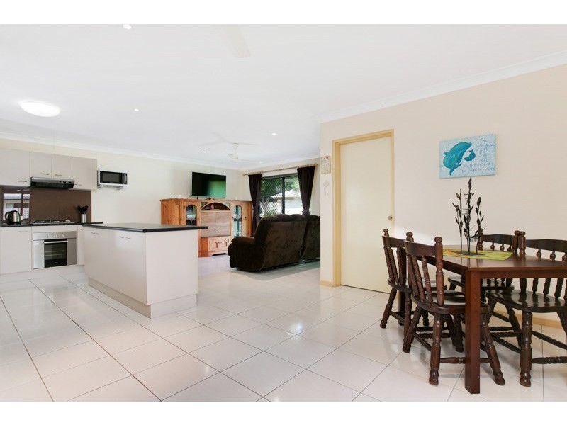 33 Cliffdale Street, Bentley Park QLD 4869