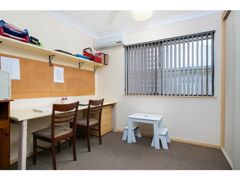 33 Cliffdale Street, Bentley Park QLD 4869