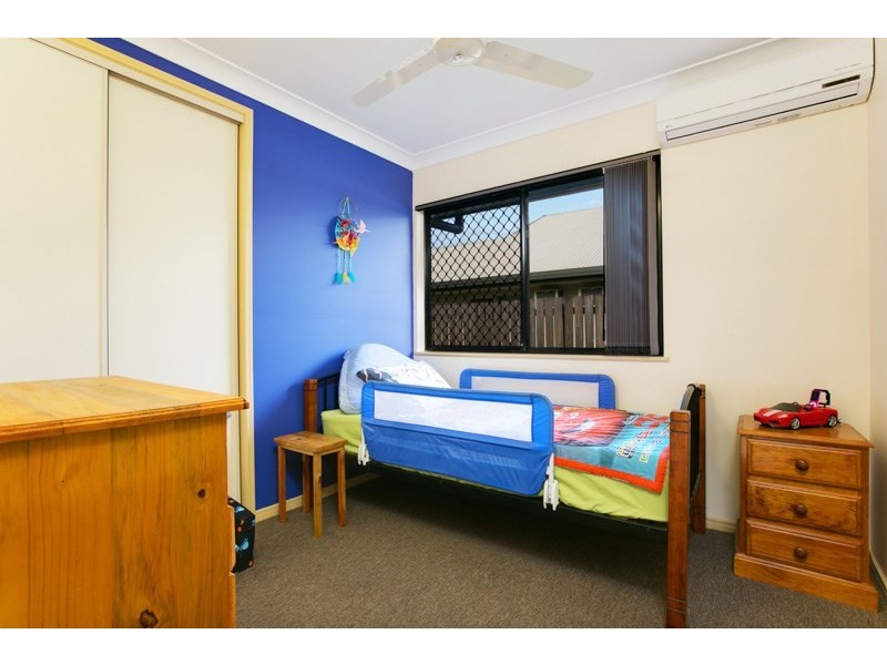 33 Cliffdale Street, Bentley Park QLD 4869