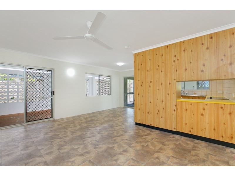 14 Kowinka Street, White Rock QLD 4868