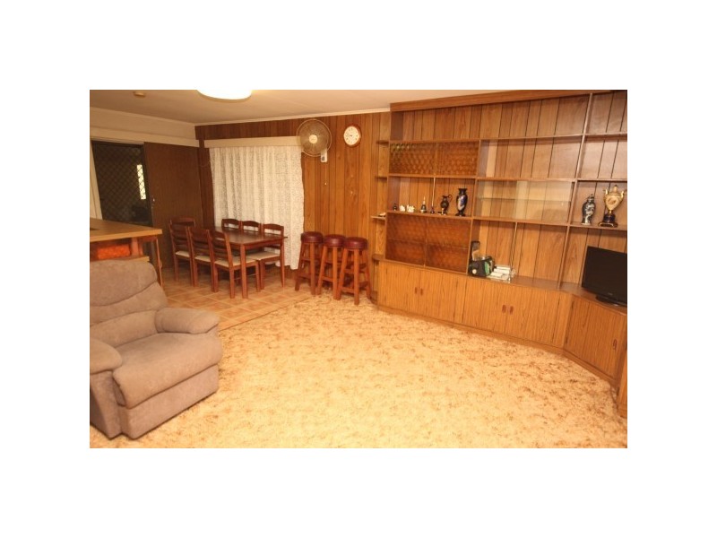 25 Woomala Street, Woree QLD 4868