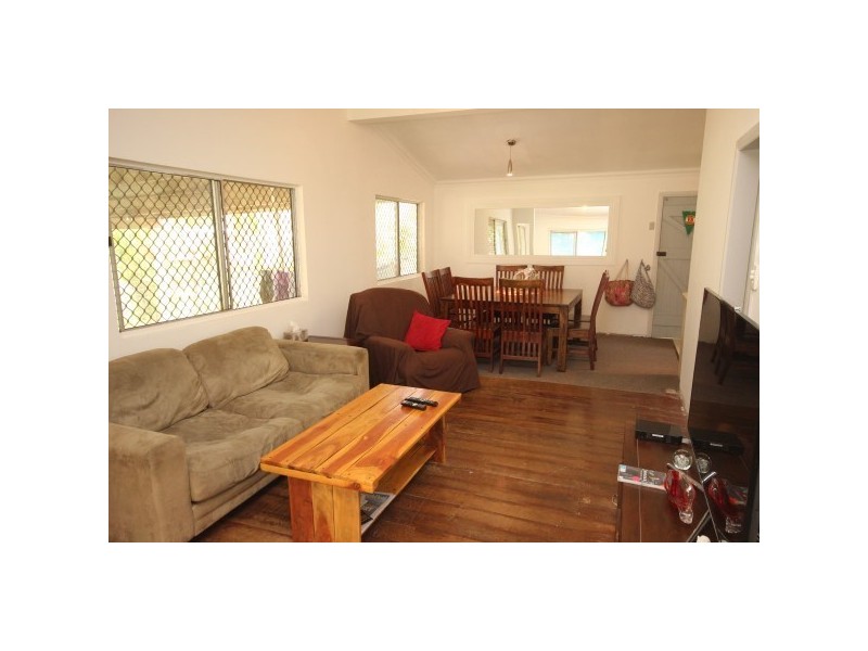 26 Queen Street, Edmonton QLD 4869