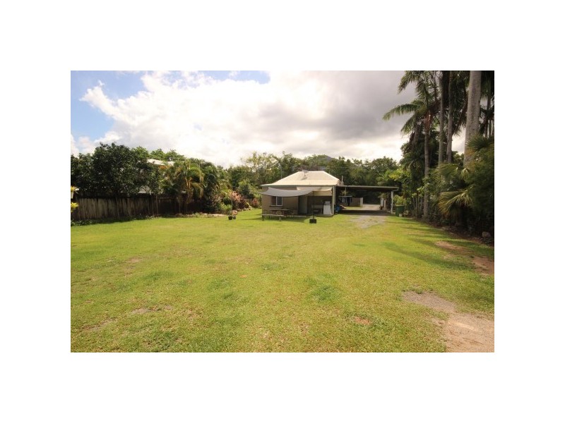 26 Queen Street, Edmonton QLD 4869