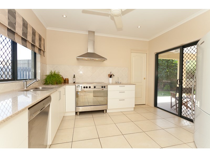 9 Bonner Close, Gordonvale QLD 4865