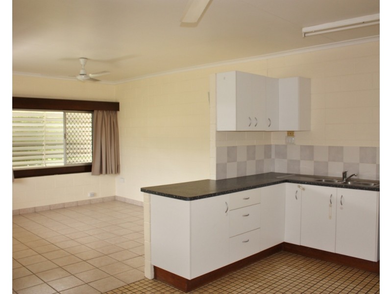 17-19 Sondrio Street, Woree QLD 4868