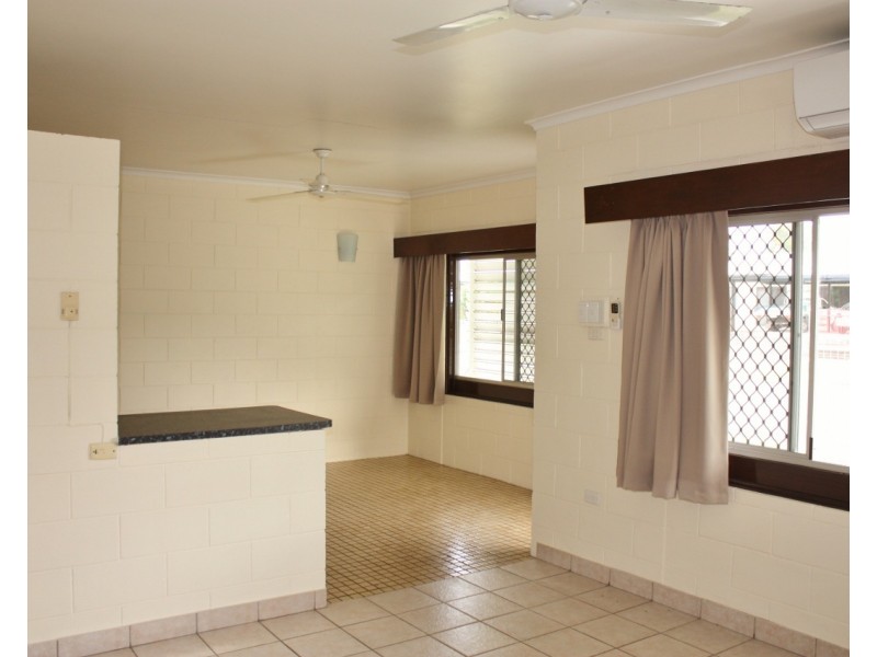 17-19 Sondrio Street, Woree QLD 4868