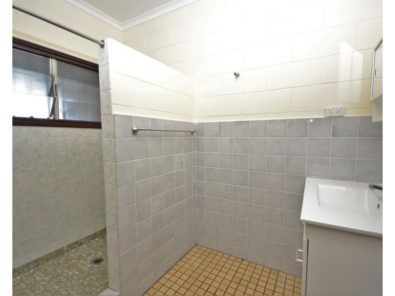 17-19 Sondrio Street, Woree QLD 4868