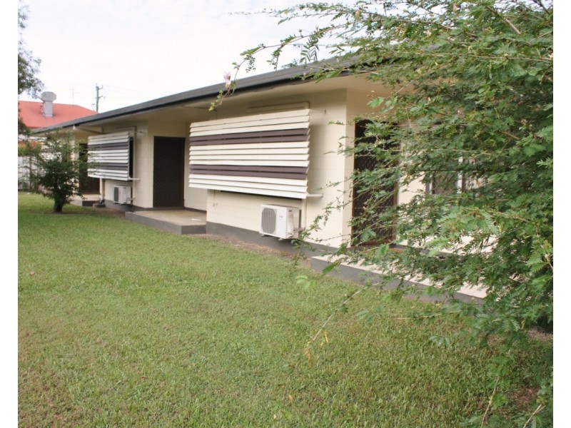 17-19 Sondrio Street, Woree QLD 4868