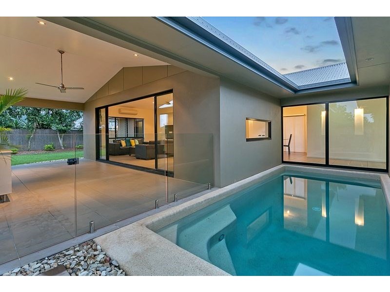 119 Roberts Drive, Trinity Beach QLD 4879