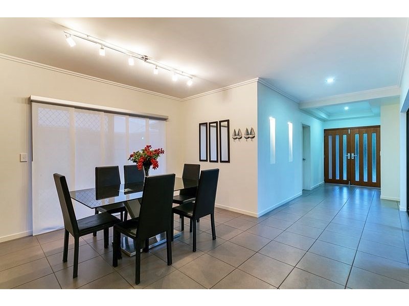 119 Roberts Drive, Trinity Beach QLD 4879