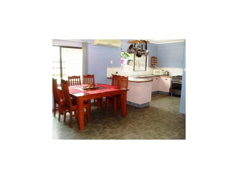 Bentley Park QLD 4869