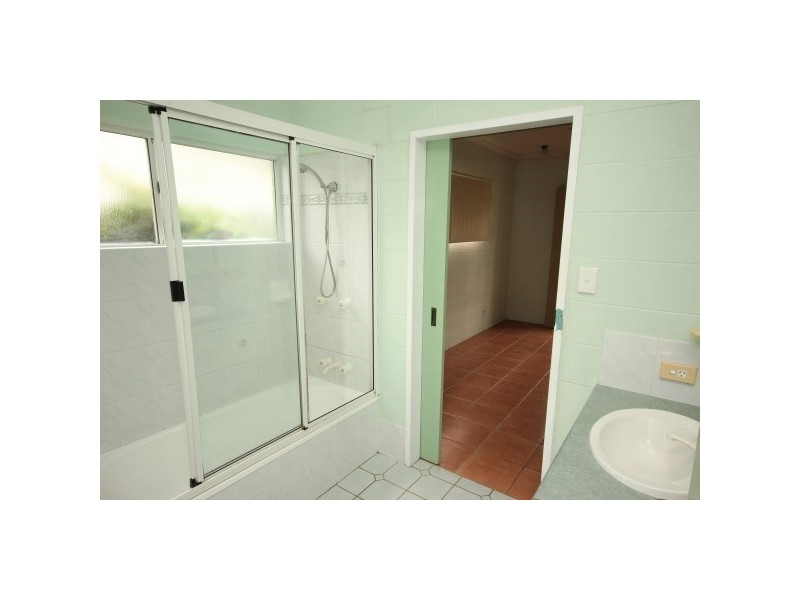 13 Farmer Street, Edmonton QLD 4869