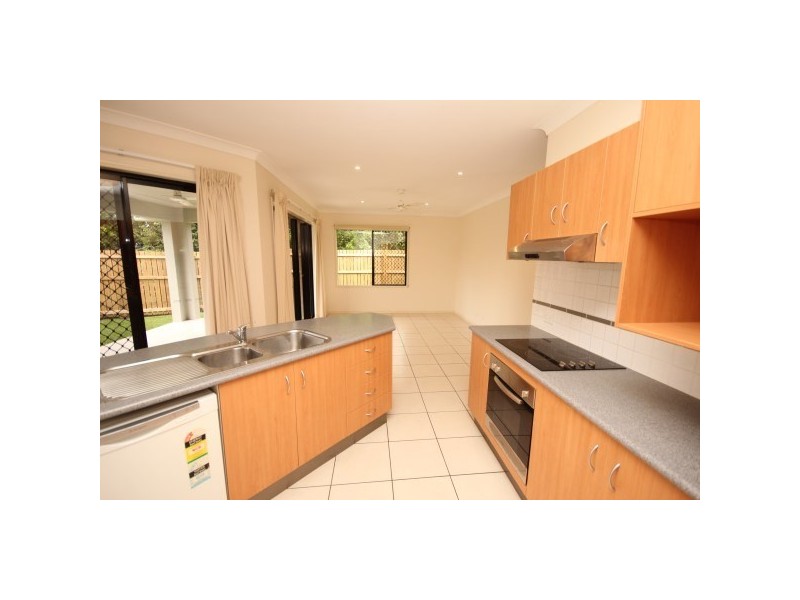 16 Starr Close, Bentley Park QLD 4869
