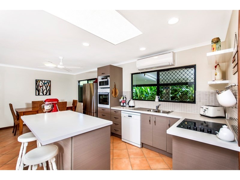 17 Trojan Street, Edmonton QLD 4869