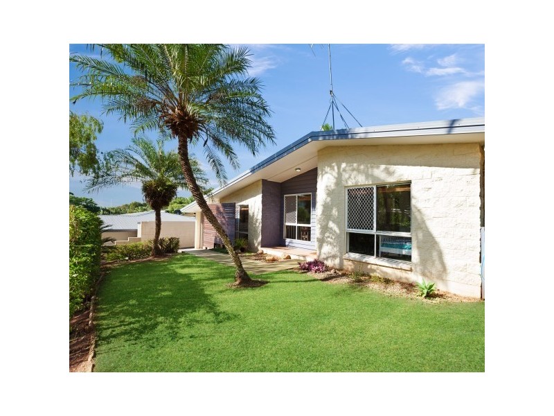 37 Currawong Street, Bayview Heights QLD 4868