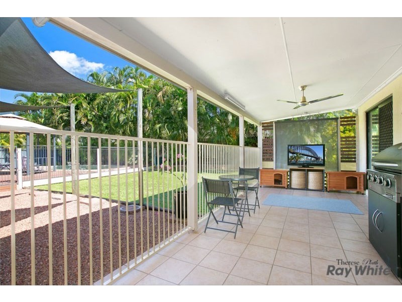 136 Robert Road, Bentley Park QLD 4869