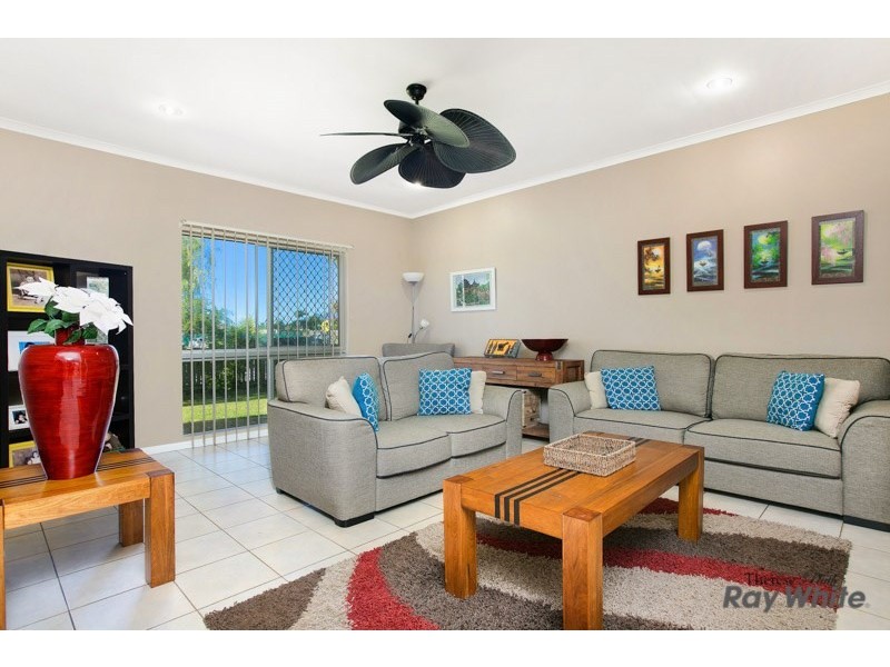 136 Robert Road, Bentley Park QLD 4869