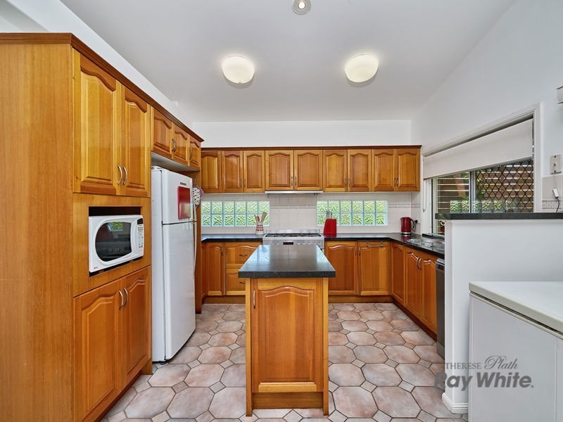 16 Newby Close, Edmonton QLD 4869