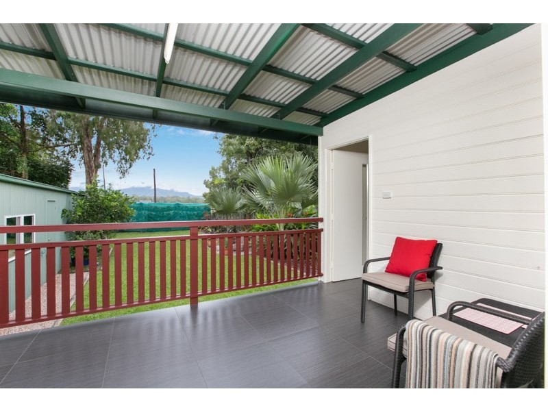 229 O’Shea Esplanade, Machans Beach QLD 4878