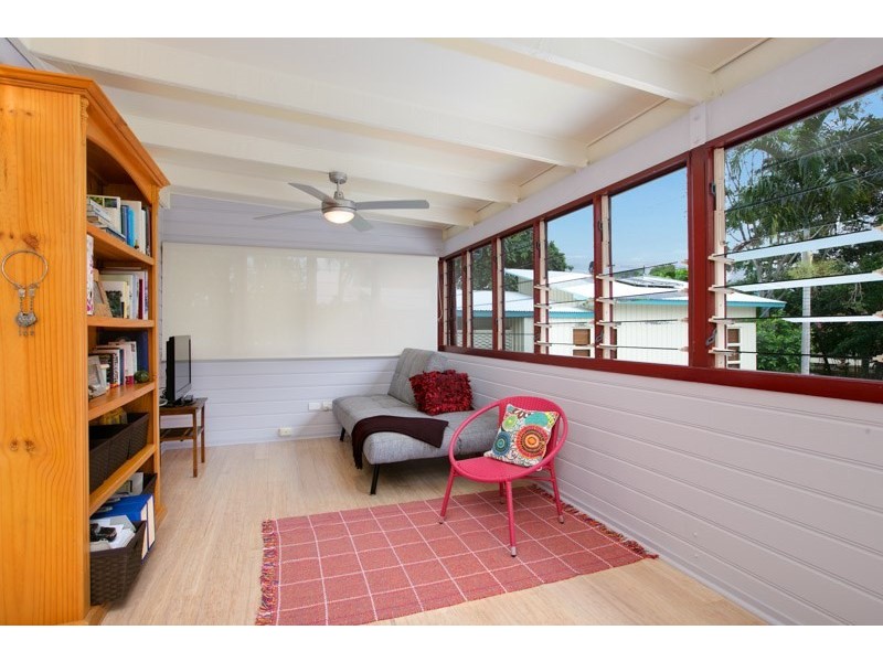 229 O’Shea Esplanade, Machans Beach QLD 4878