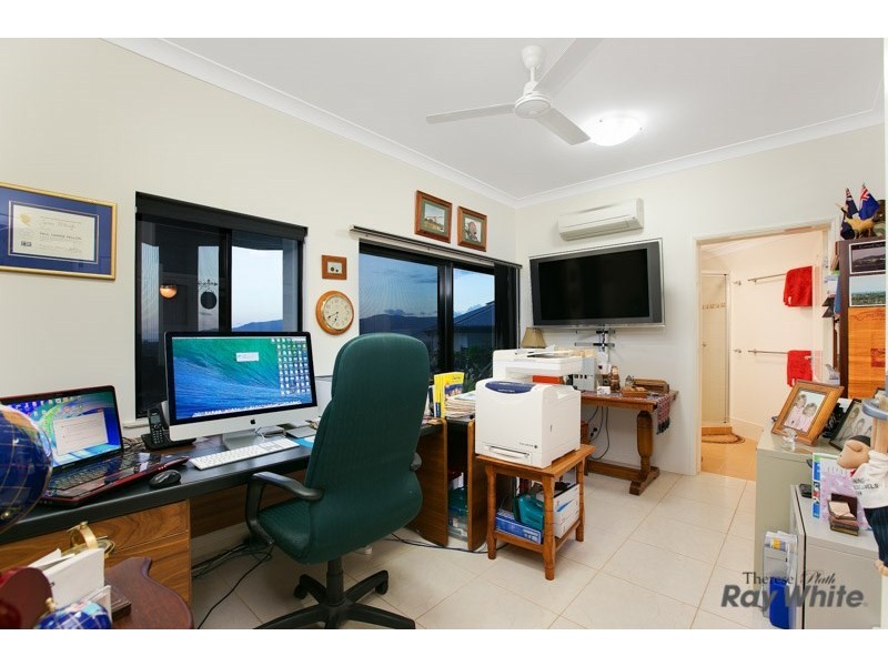 Mooroobool QLD 4870