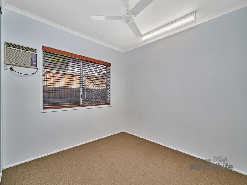 1 Summer Hill Drive, Mooroobool QLD 4870