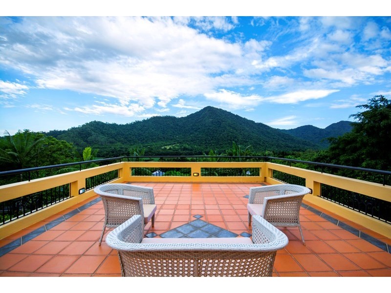 Redlynch QLD 4870