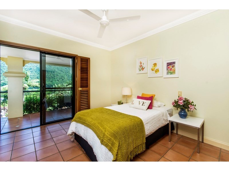 Redlynch QLD 4870