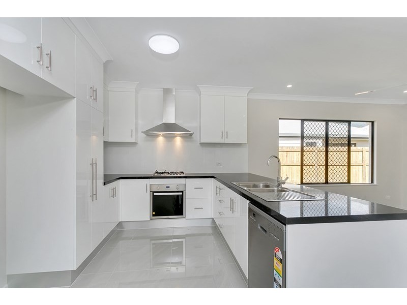 Bentley Park QLD 4869