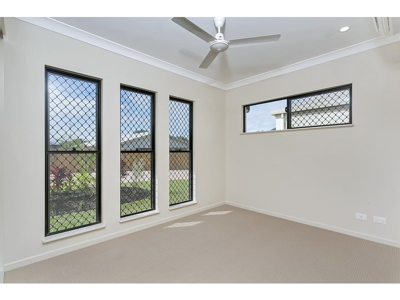 Bentley Park QLD 4869