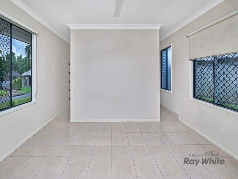 15 Cliffdale Street, Bentley Park QLD 4869