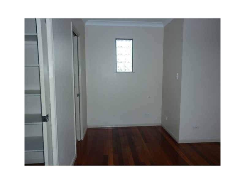 Bentley Park QLD 4869