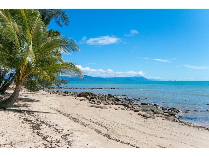 5 McCrae Street, Cairns QLD 4870
