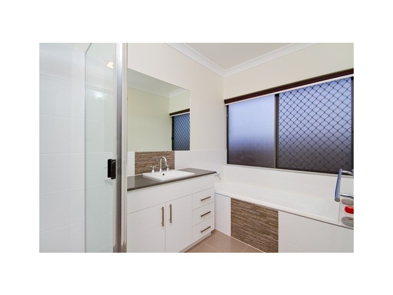 16 Malaponte Close, Gordonvale QLD 4865