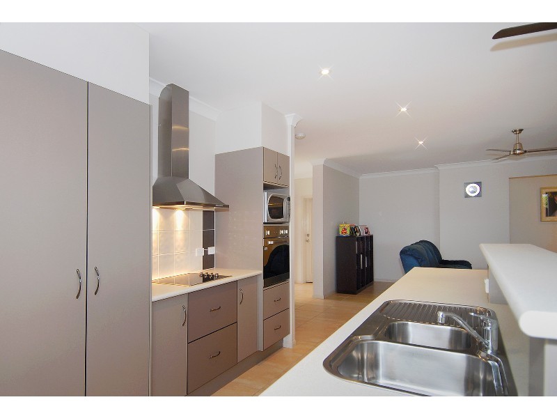 Bentley Park QLD 4869