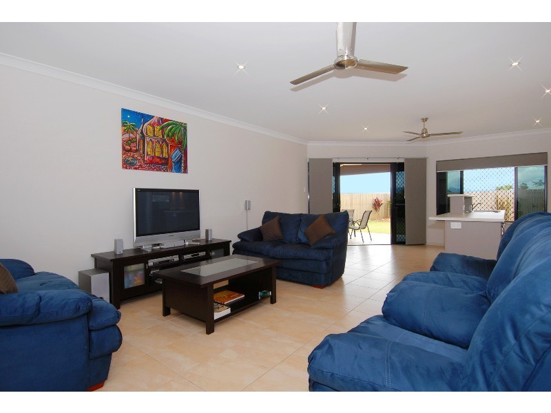 Bentley Park QLD 4869